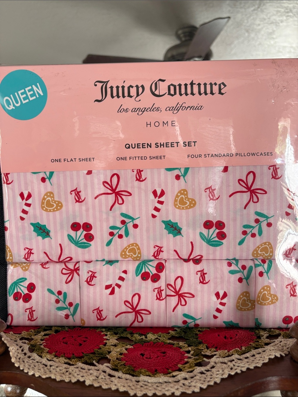 NWT Juicy Couture Queen Size Christmas Themed Sheet Set